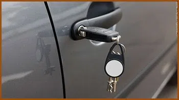 Interstate Locksmith Shop Maplewood, NJ 973-864-3104 - 18-car-unlock